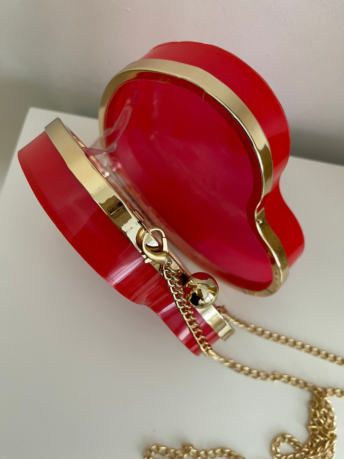 Heart shape clutch bag