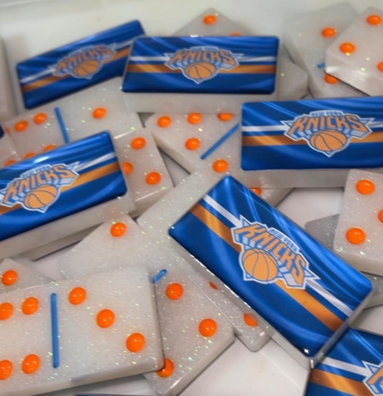 knicks dominoes