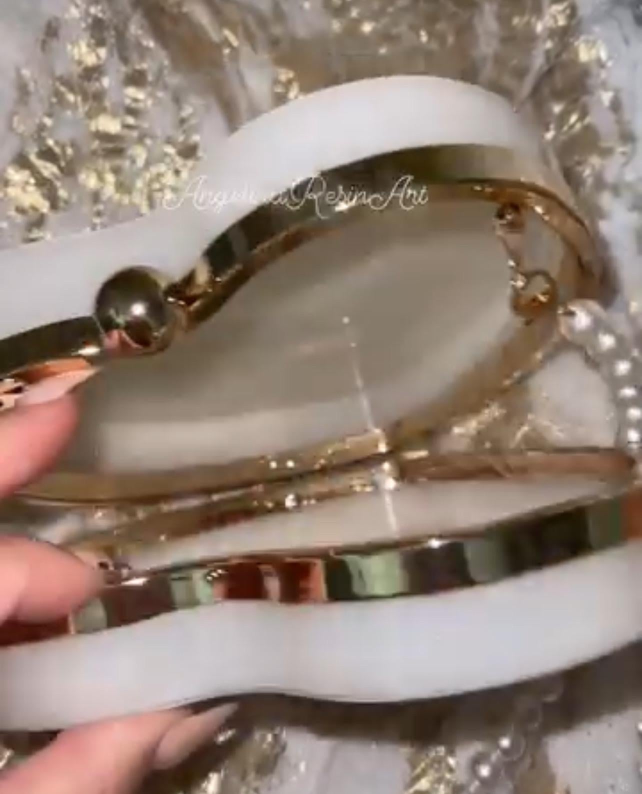 Heart shape clutch bag