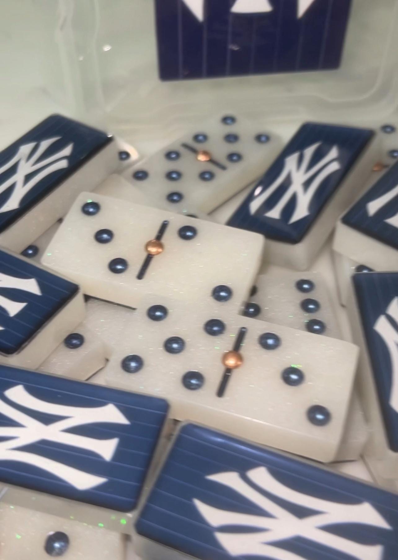 NY Yankees dominoes