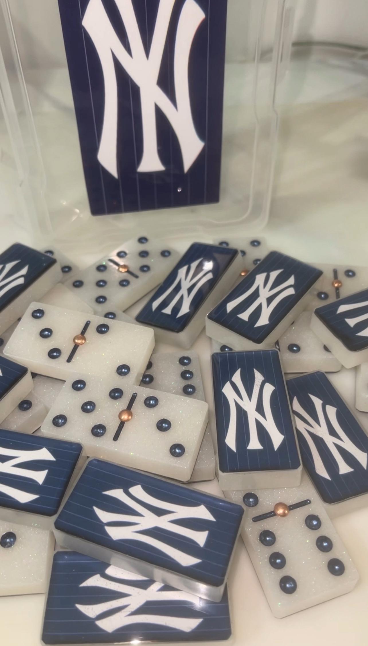 NY Yankees dominoes