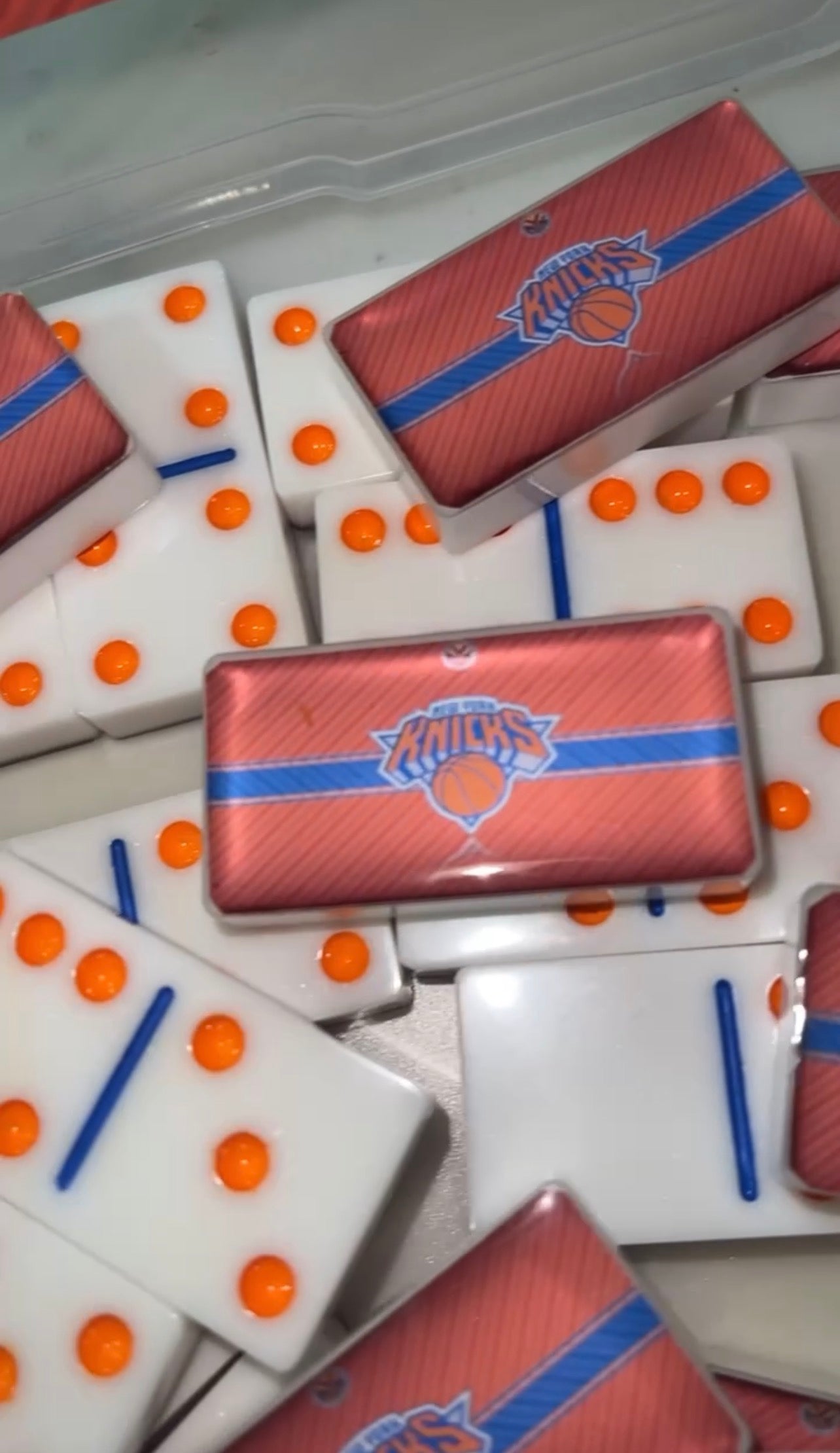 NY knicks dominoes